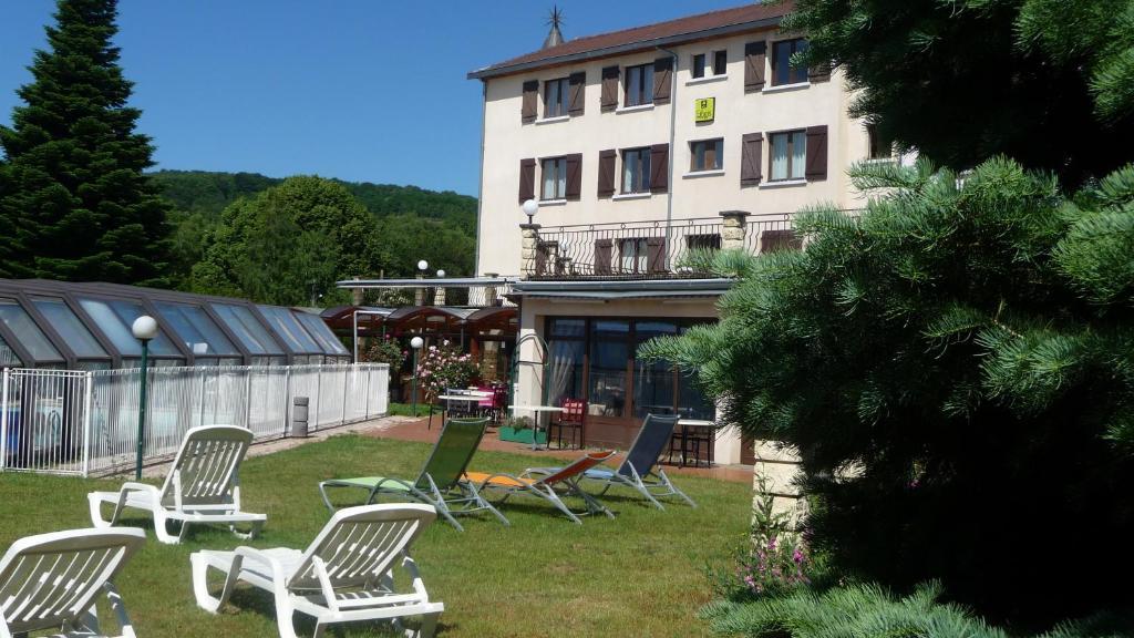 Logis La Rose Des Vents Hotel Volvic Ruang foto